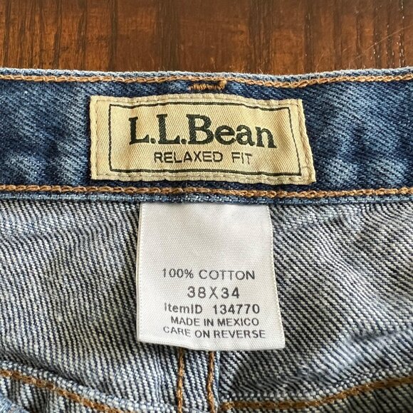 L.L. Bean Relaxed Fit Jeans Medium Wash 38 X 34 Men's Denim Straight Leg Dad - Picture 3 of 8